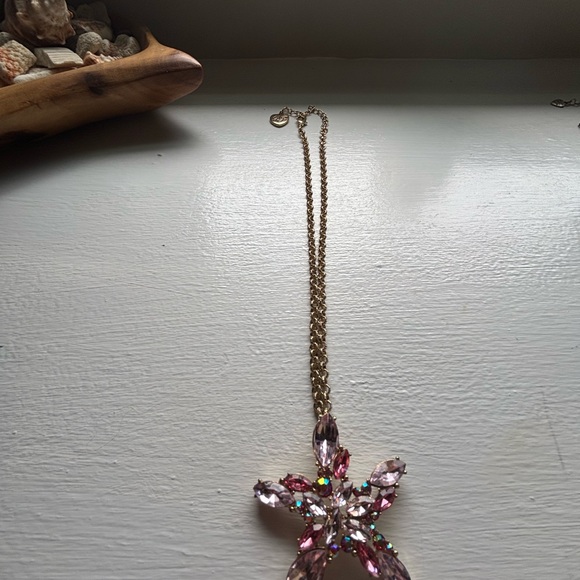 Betsey Johnson Starfish cluster necklace Pink Crystal - Picture 3 of 3